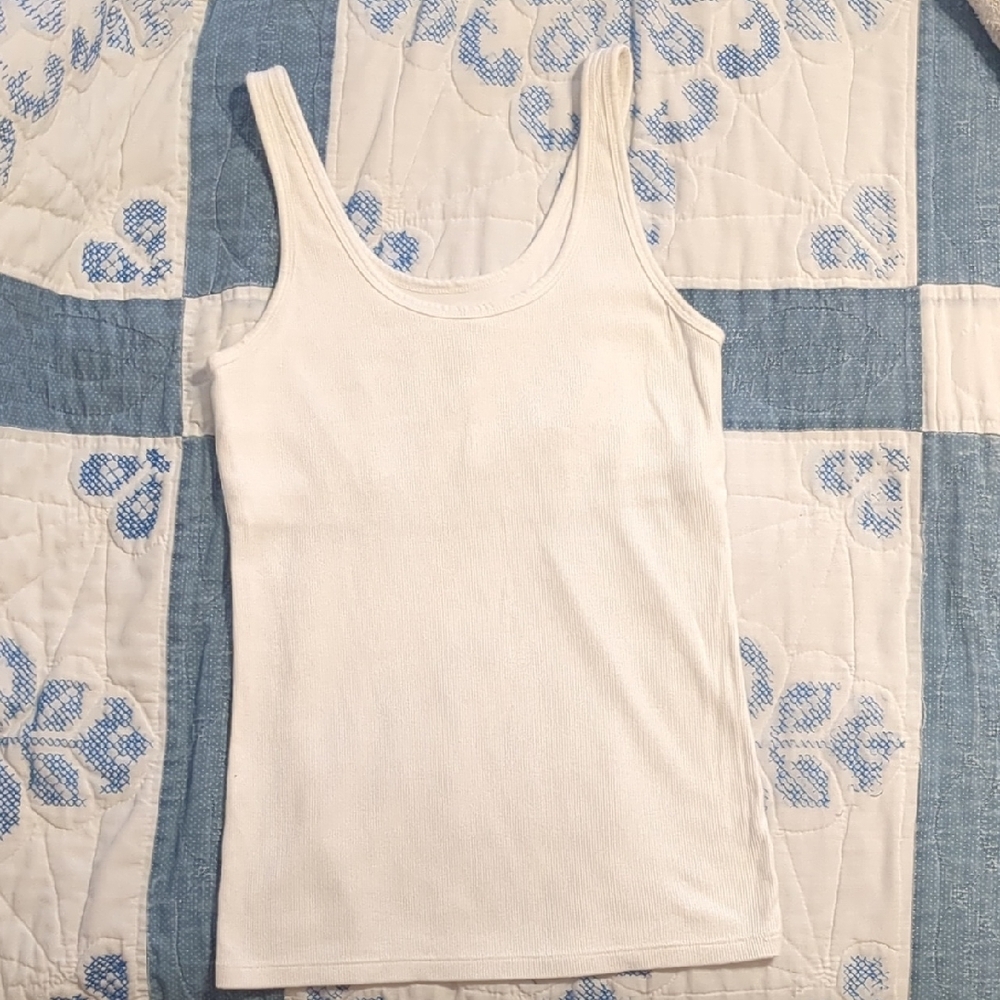 GAP Shelf Bra Classic Ribbed White Tank Top Built In Bra Cami Pleaser Small